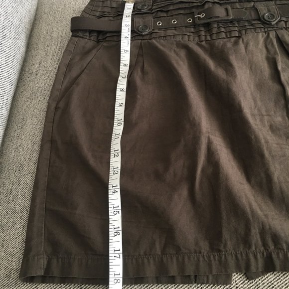 Limited Collection Contemporary Taupe Skirt, Size: 8 - Picture 9 of 9